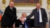 Пашинян и Алиев при участии Трампа подписали декларацию о мирных отношениях